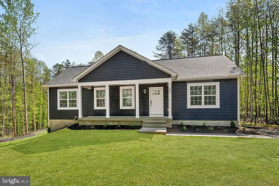 Property in Louisa
